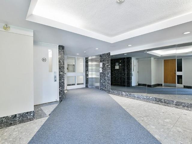 South Centrepointe 2 Bedroom Apartment for Rent at 239 Craig Henry Dr, Ottawa, ON K2G 5V1 Craig Henry