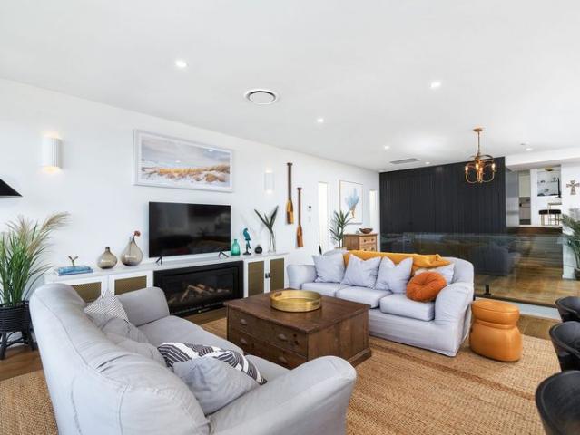 South Coogee Beach Home with unrivalled views