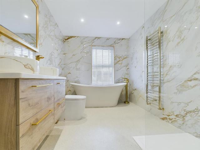 South Drive, Harrogate, HG2 3 bed duplex to rent £1,995 pcm £460 pw