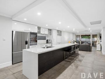 SOUTH DUNCRAIG SHOWSTOPPER