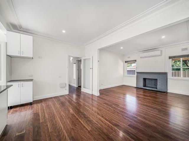 South Dubbo 3 bedroom charm filled cottage