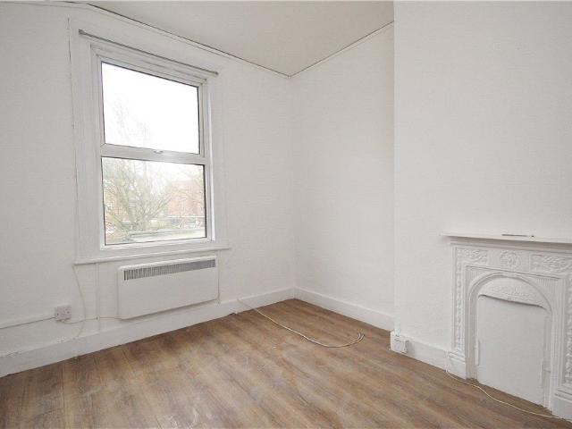 South Ealing Road, Ealing W5, 1 bed flat to rent, £1,350 pcm | PrimeLocation