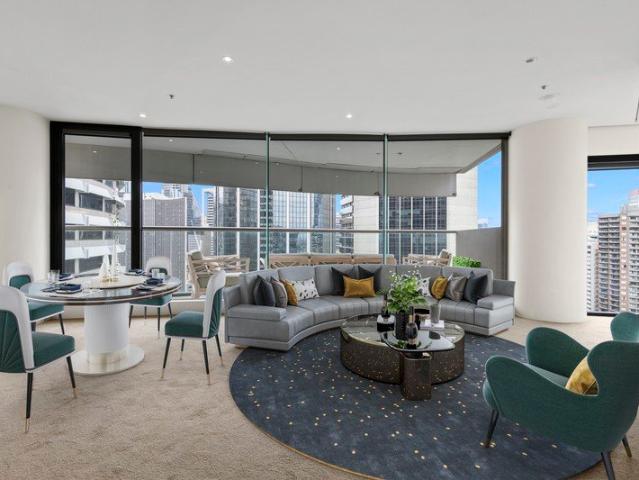 SOUTH EAST FACING ONE BEDROOM IN COVE WITH OPERA HOUSE VIEWS | Unfurnished