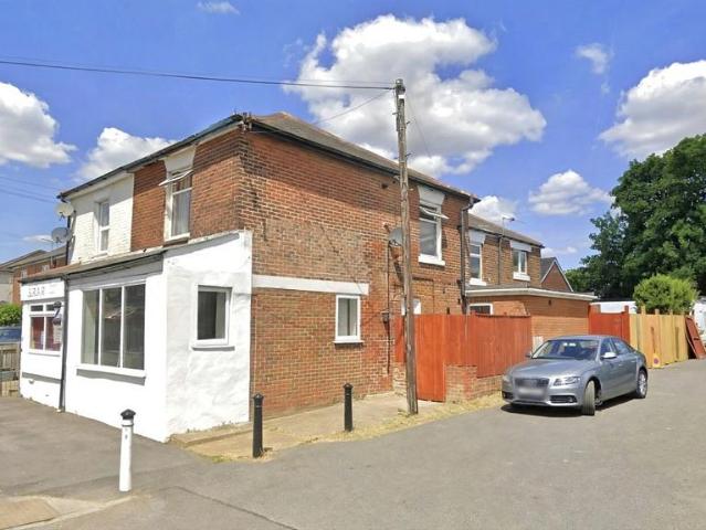South East Road, Southampton, SO19 2 bed flat to rent £1,150 pcm £265 pw
