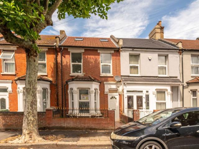 South Esk Road, Forest Gate, London E7, 6 bed flat to rent, £4,250 pcm | PrimeLocation