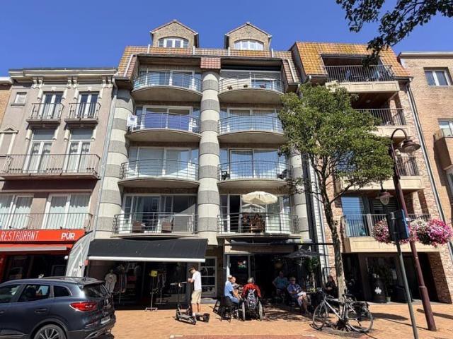 South facing apartment with a beautiful terrace