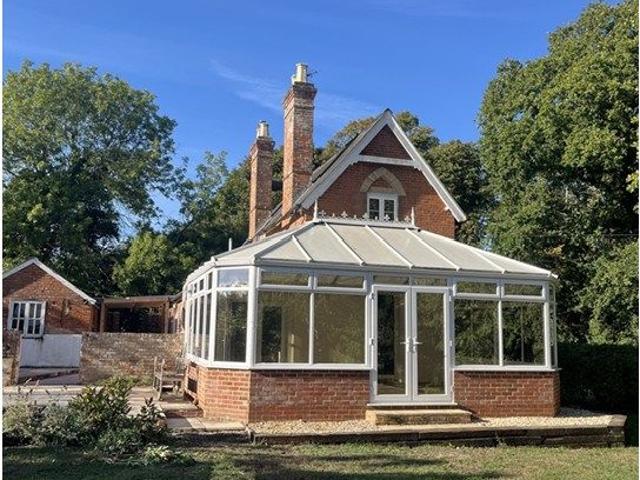 South Fawley, Wantage OX12, 2 bed detached house to rent, £2,200 pcm | PrimeLocation