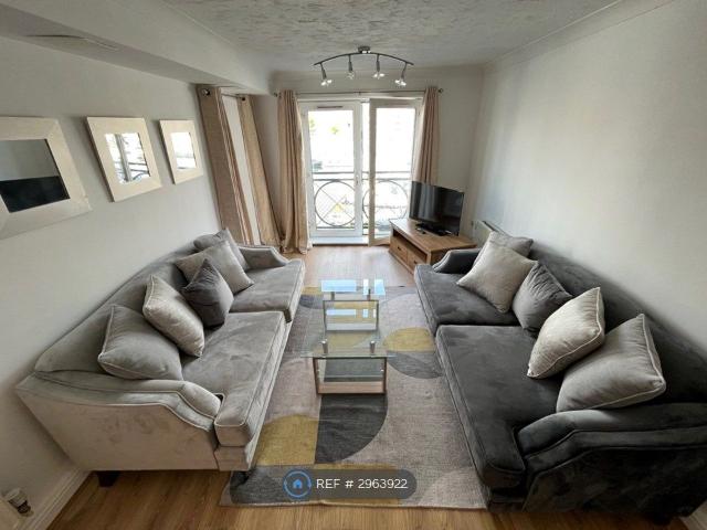 South Ferry Quay, Liverpool L3, 2 bed flat to rent, £1,195 pcm | PrimeLocation