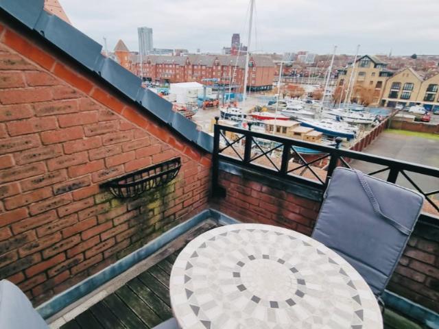 South Ferry Quay, Liverpool L3, 2 bed property to rent, £1,100 pcm | PrimeLocation