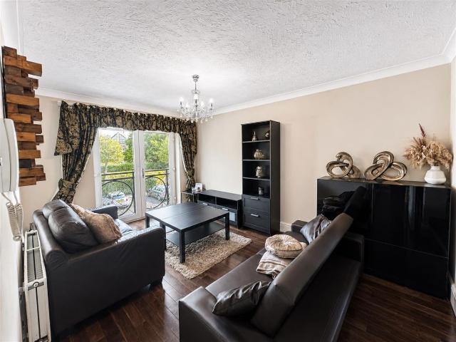 South Ferry Quay, South Ferry Island L3, 2 bed flat to rent, £1,000 pcm | PrimeLocation