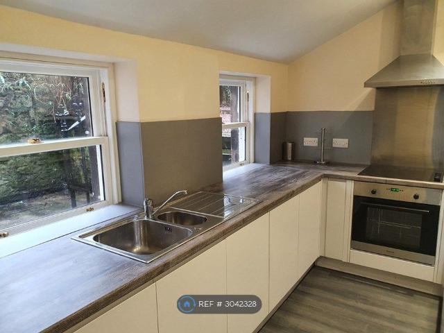 South Fort St, Edinburgh EH6, 2 bed flat to rent, £1,450 pcm | PrimeLocation