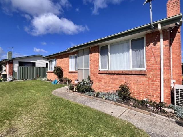 South George Town Gem Close to Schools & Parks