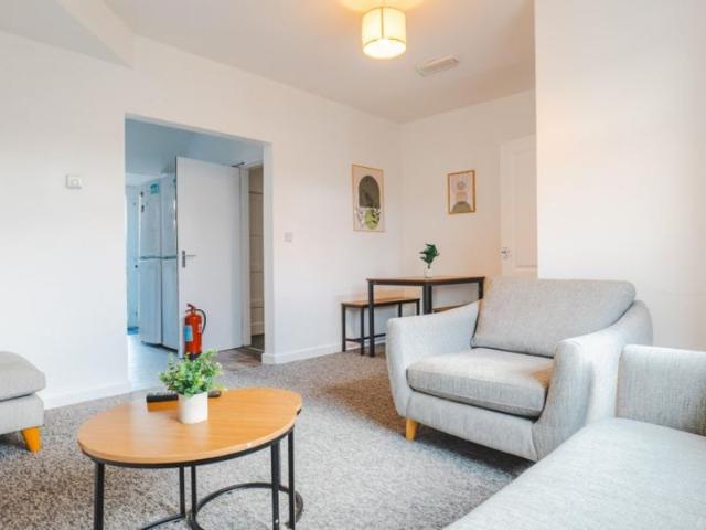 South Gloucestershire, UK BS34, 6 bed shared accommodation to rent, £710 pcm | PrimeLocation