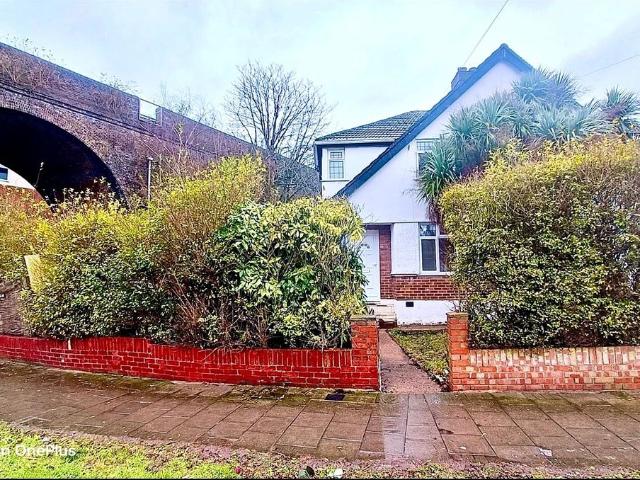South Harrow HA2, 3 bed semi detached house to rent, £2,800 pcm | PrimeLocation