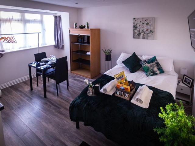 South Hill Avenue, Harrow HA2, Studio to rent, £1,150 pcm | PrimeLocation