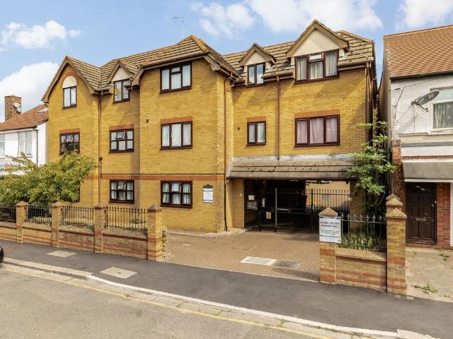 South Hill Avenue, Harrow HA2, 1 bed flat to rent, £1,300 pcm | PrimeLocation