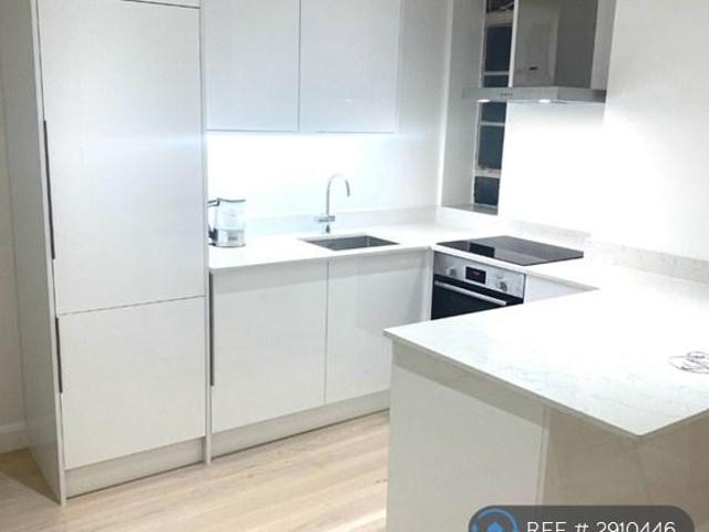 South Kensington, London, SW3 1 bed flat to rent £2,650 pcm £612 pw