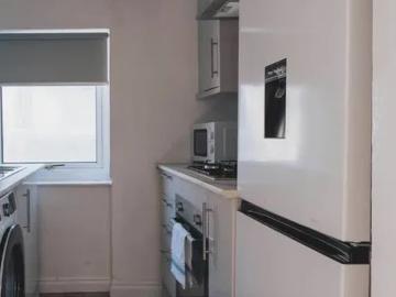 Montford Avenue G73 Glasgow - Equipped kitchen