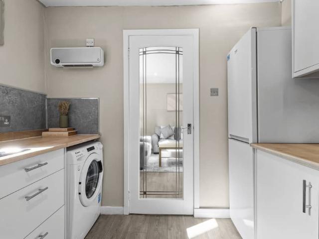 South Lanarkshire, G73 1ER, United Kingdom | 1 bed apartment for rent #166732260 | Rentberry