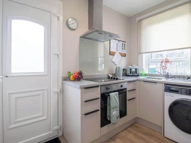 South Lanarkshire, G73 1JD, United Kingdom | 3 bed house for rent #164255842 | Rentberry