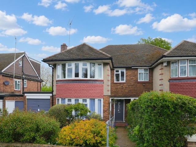 South Lodge Drive, Oakwood N14, 3 bed semi detached house to rent, £2,750 pcm | PrimeLocation