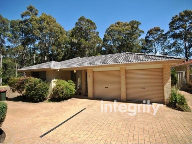 South, Nowra, 9/76, Hillcrest, Avenue, Australia