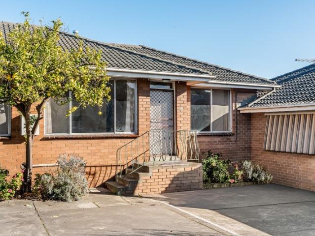 South of Bell Preston Opportunity with Scope to Improve