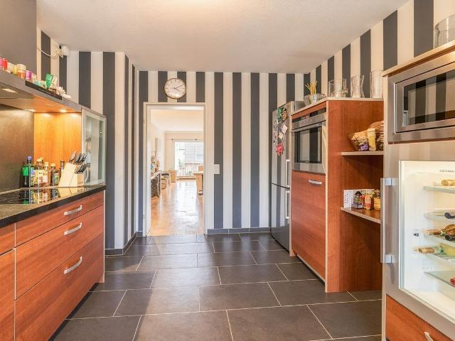 South of Cologne, quiet & well connected: 100 m², 3 rooms, 2 bathrooms, shared flat, carport, all inclusive, pet friendly, Koln Amsterdam Apartments for Rent
