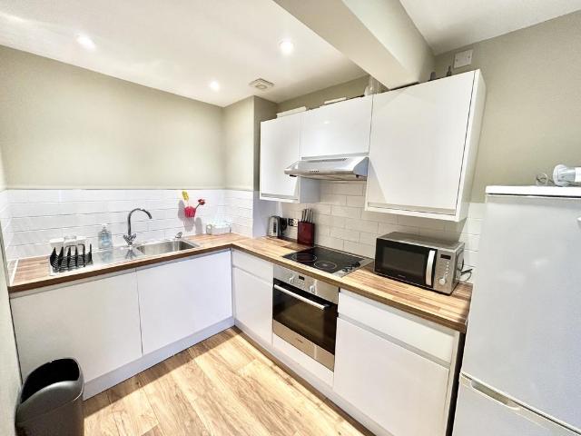 South Parade, SOUTHSEA 2 bed apartment to rent £1,700 pcm £392 pw