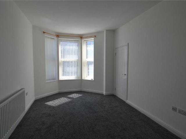 South Parade, Whitley Bay, NE26 1 bed apartment to rent £675 pcm £156 pw