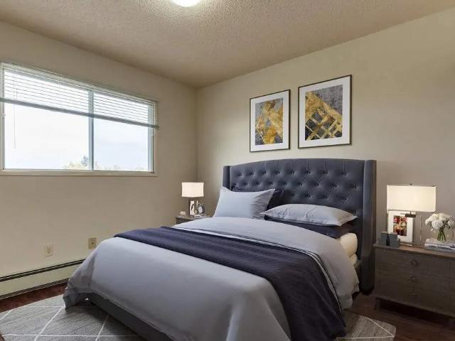 South Park Apartments Studio Apartment for Rent at 90 Sprague Way Se, Medicine Hat, AB T1B 3M1 South Ridge