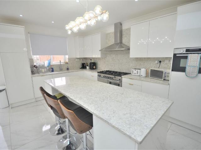 South Park Drive, Ilford IG3, 4 bed terraced house to rent, £2,750 pcm | PrimeLocation