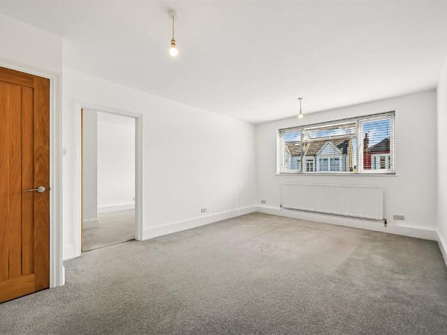 South Park Road, Wimbledon SW19, 2 bed flat to rent, £1,950 pcm | PrimeLocation