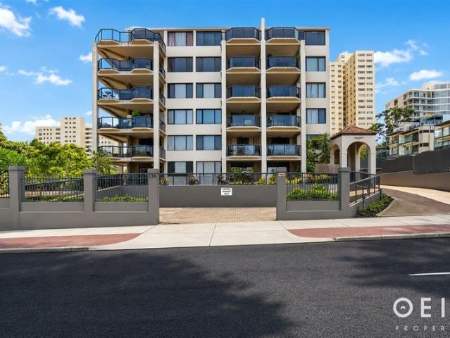 SOUTH PERTH FORESHORE RESIDENCE