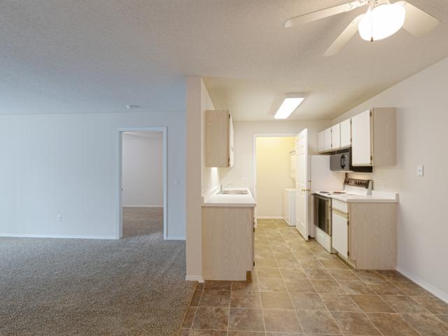 South Pointe 2 Bedroom Apartment for Rent at 6003 S Cliff Ave, Sioux Falls, SD 57108