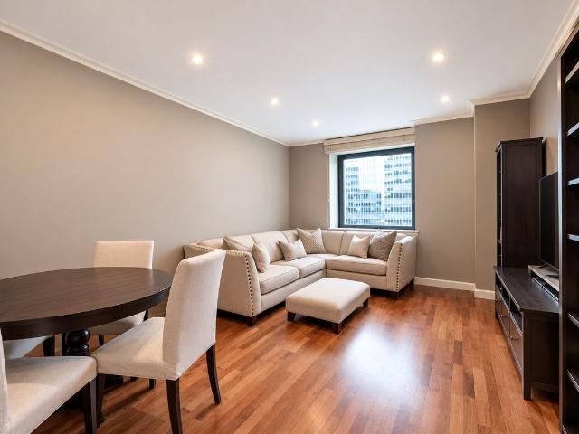 South Quay Square, Discovery Dock Apartments East, Canary Wharf E14, 2 bed flat to rent, £4,000 pcm | PrimeLocation