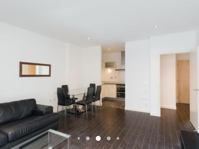 South Quay Square, London E14, 1 bed flat to rent, £2,300 pcm | PrimeLocation