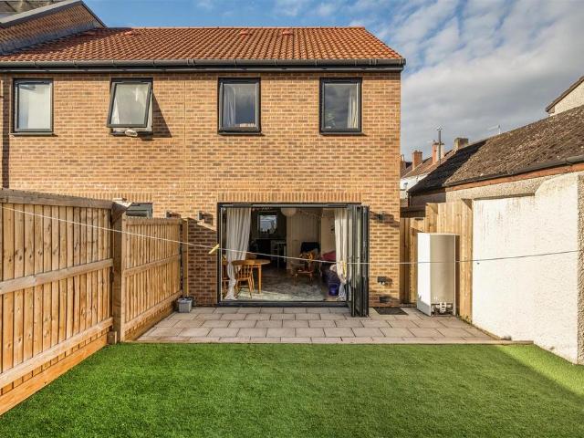 South Road, Bristol BS3 2 bed house to rent £1,750 pcm £404 pw