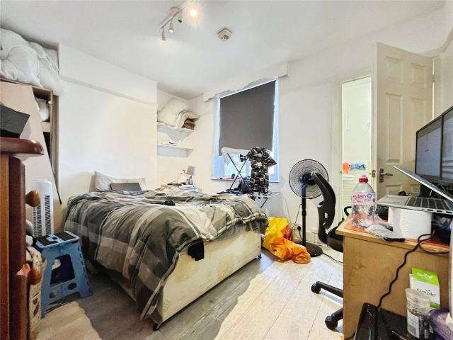 South Road, Englefield Green, Egham, Surrey, TW20 0RL
