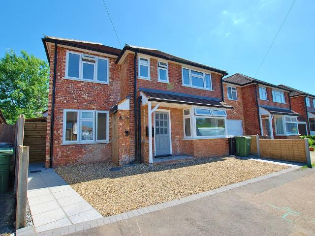 South Road, Guildford, Surrey GU2, 1 bed flat to rent, £1,450 pcm | PrimeLocation
