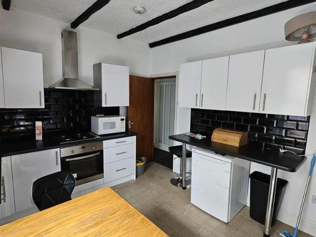 South Road, Lancaster LA1 3 bed private hall to rent £542 pcm £125 pw