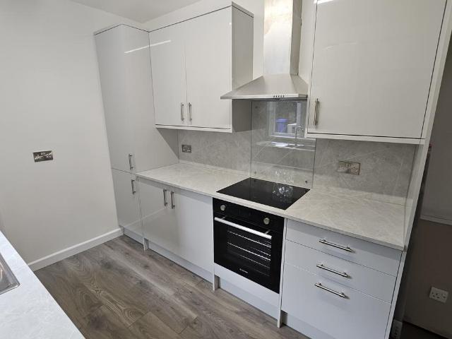 South Road, Walkley, Sheffield S6 1 bed ground floor flat to rent £650 pcm £150 pw