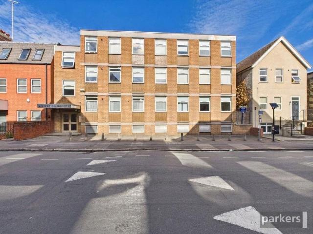South Street, Berkshire RG1 1 bed apartment to rent £1,150 pcm £265 pw