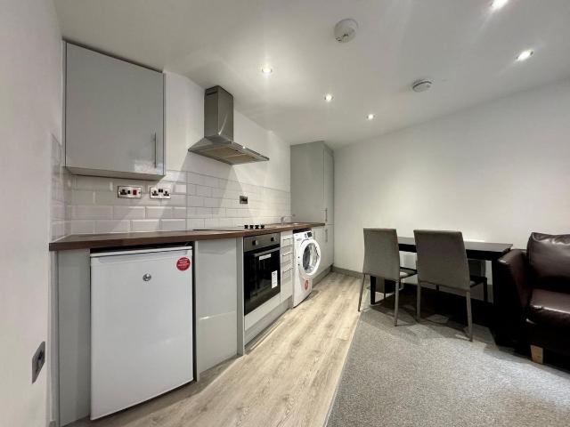 South Street, Hull HU1, 1 bed flat to rent, £635 pcm | PrimeLocation
