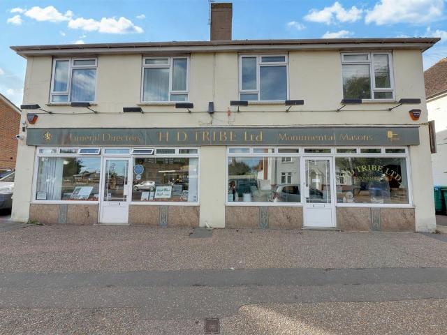 South Street, Lancing BN15, 1 bed flat to rent, £1,000 pcm | PrimeLocation