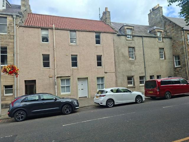 South Street, St Andrews, Fife, KY16 2 bed flat to rent £2,000 pcm £462 pw