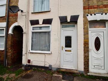 South Street, Stanground, Peterborough PE2, 2 bed terraced house to rent, £875 pcm | PrimeLocation