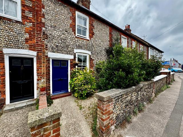 South Street, Worthing BN14, 2 bed terraced house to rent, £1,400 pcm | PrimeLocation