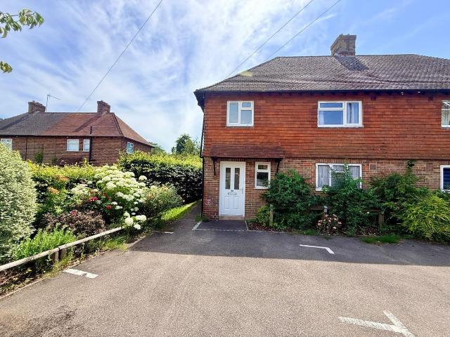 Southmead Close, Mayfield TN20, 1 bed maisonette to rent, £850 pcm | PrimeLocation