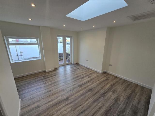 Southmead Road, Westbury On Trym, Bristol BS10, 5 bed terraced house to rent, £3,400 pcm | PrimeLocation